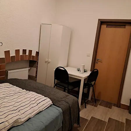 Simostay * Halle (Saale)